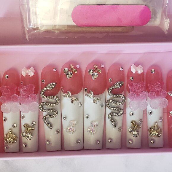 NEW Handmade Artificial Gummy Bear 3D Frosted Snakes Nail Art press on Kit! - Picture 7 of 10
